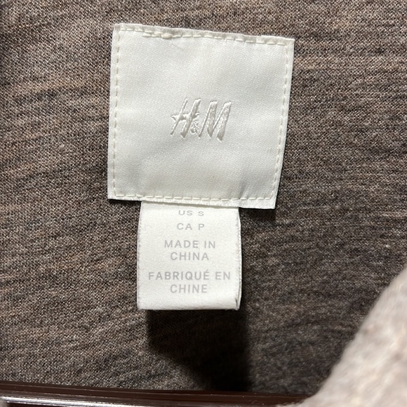 H&M shacket - Picture 2 of 5